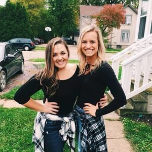 Meet your Posher, Caitlin